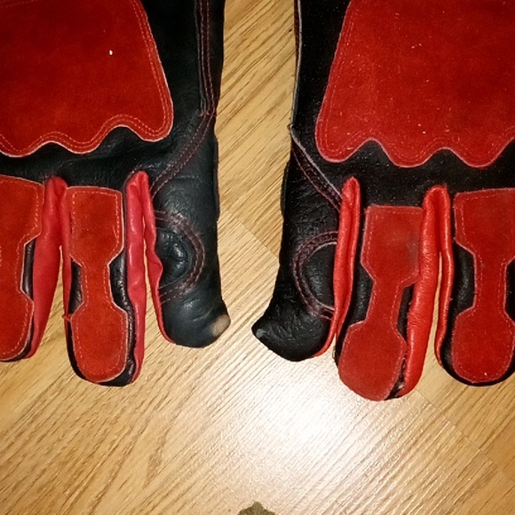 Lincoln Electric Premium Leather Welding Gloves One Size (USED) - Picture 5 of 6